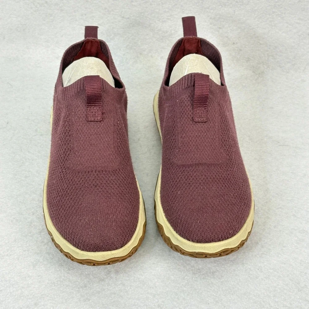 L.L.Bean Women's Sz 7 Burgundy Day Venture Slip-On Sneakers Comfort Outdoor Knit